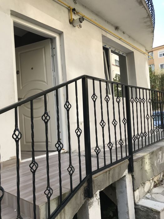 Inchiriez apartament sau vand