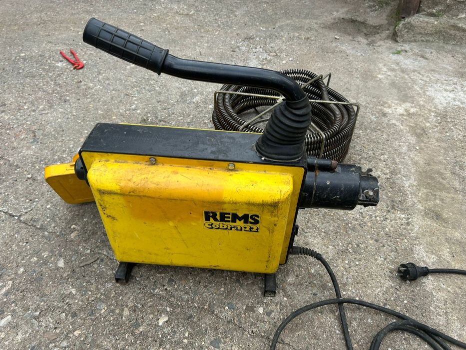 Vând REMS cobra 22