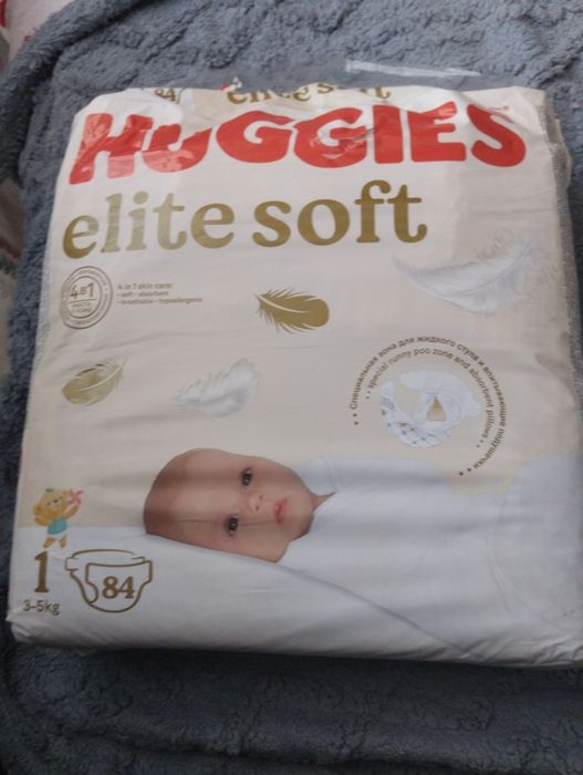Продам памперс Haggies