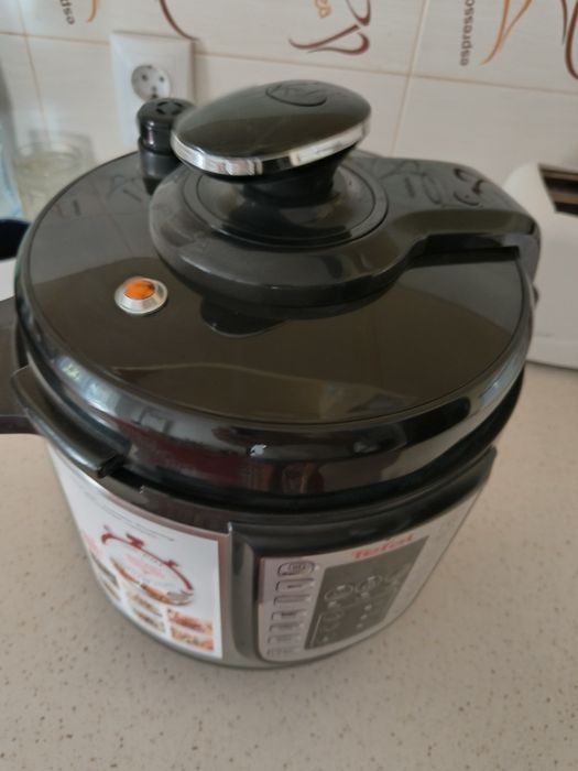 Vand multicooker Tefal one pot CY505E30