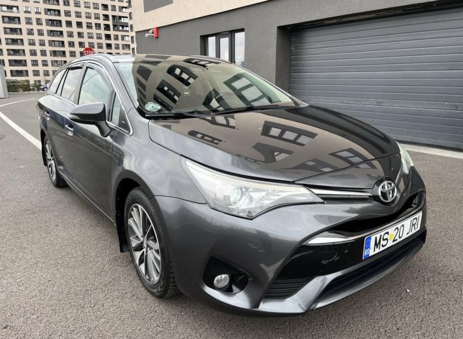 Toyota Avensis 2.0 D-4D Diesel 2015 Euro 6