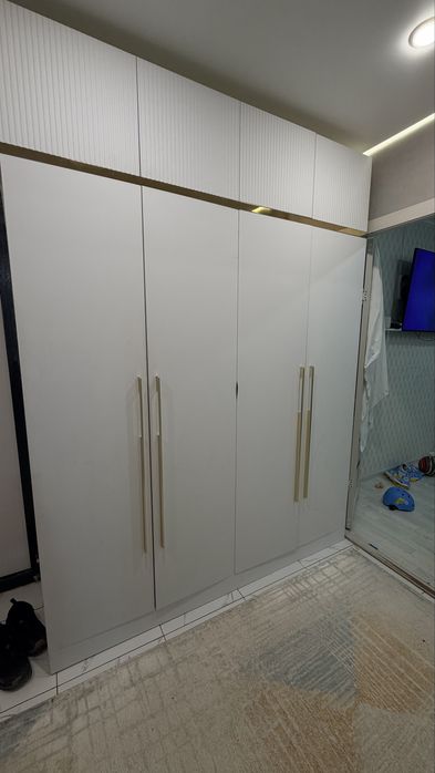 Шкаф продам в идеальном состояний