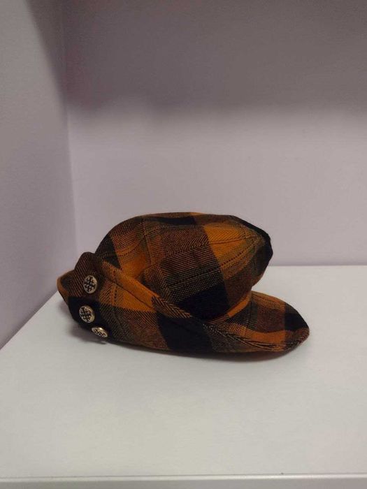 Дамски шапки и яки,  кожена, платнена и касторена