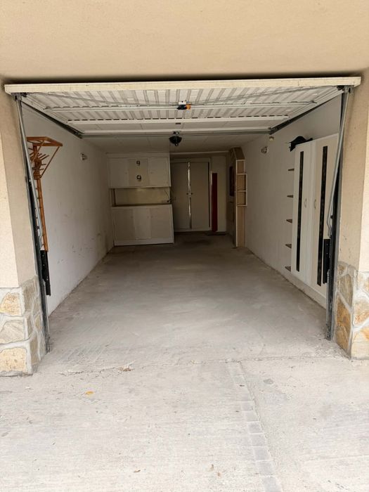 Гараж Пазарджик