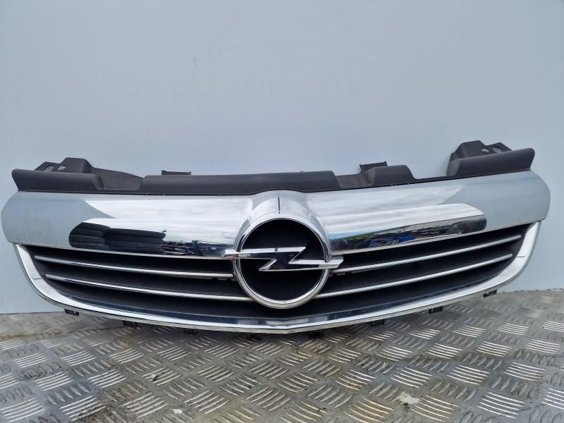 Grila radiator din bara fata Opel Zafira B Facelift