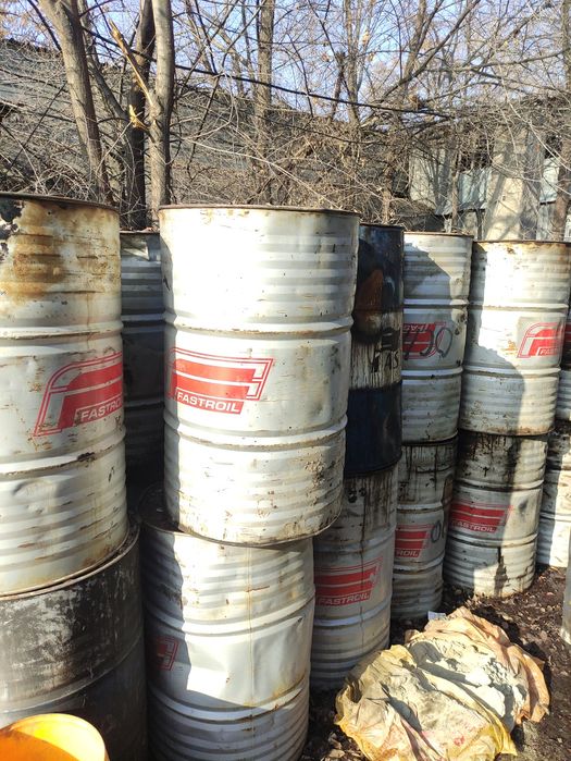 Продам бочки  200л