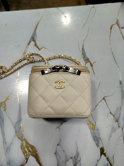 Ремонт чемоданов, обуви, мячей