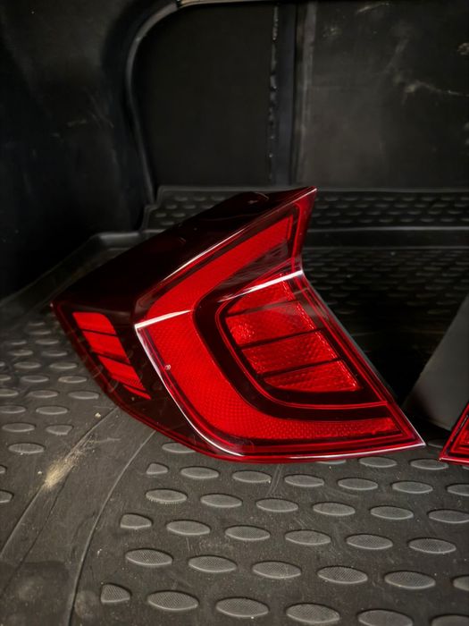 Продается Задние фонари Sonata dn8