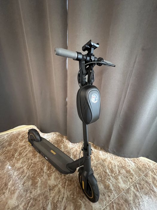 Ninebot G30, 400km total, 100% battery