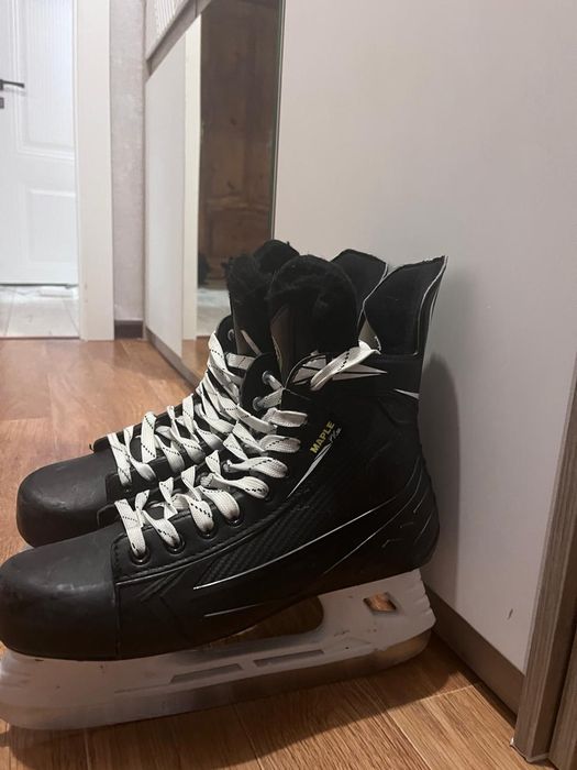 Продаю коньки срочно