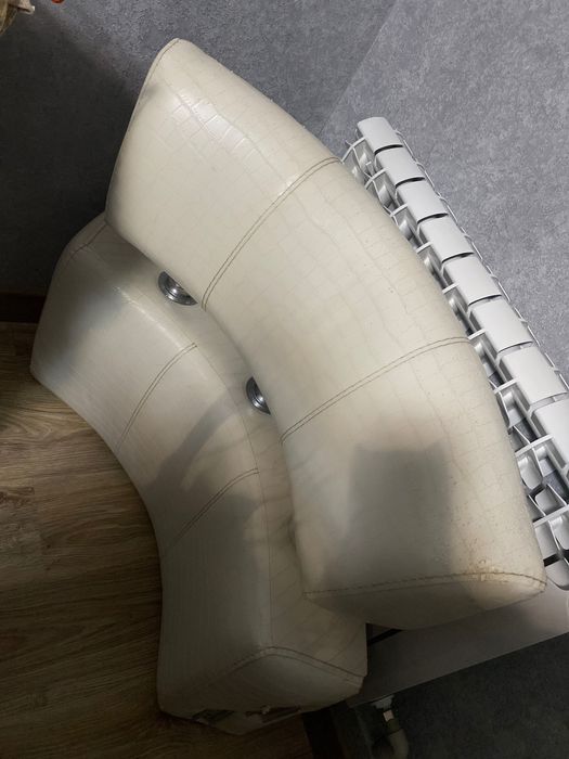 Угловой диван для кухни