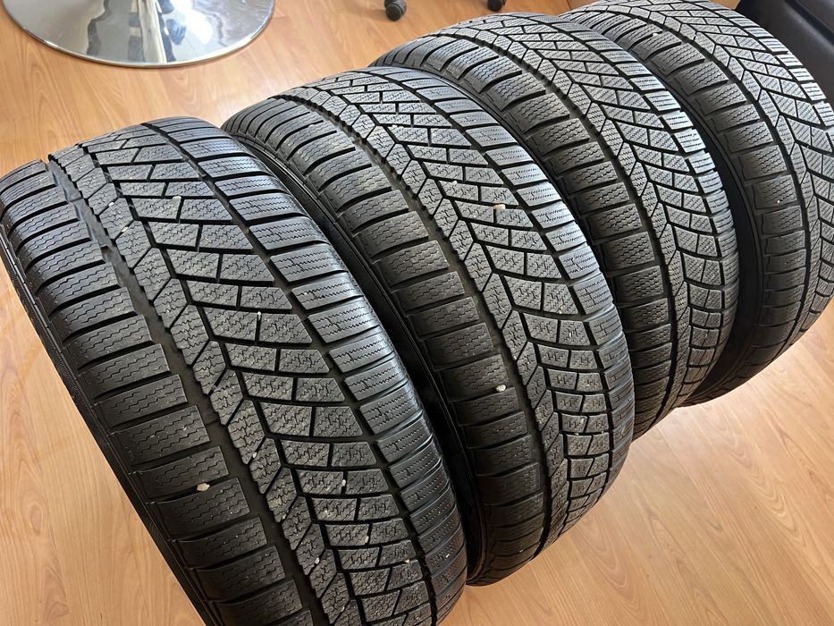 Jante Iarna Bmw X1 F48 X2 F49 MSport 225 50 18 RFT ContiWinter 2024