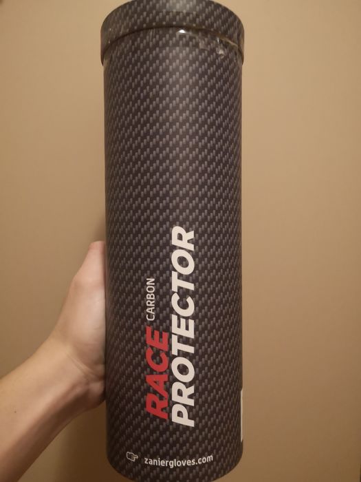 Aparatoare din carbon pentru ski
