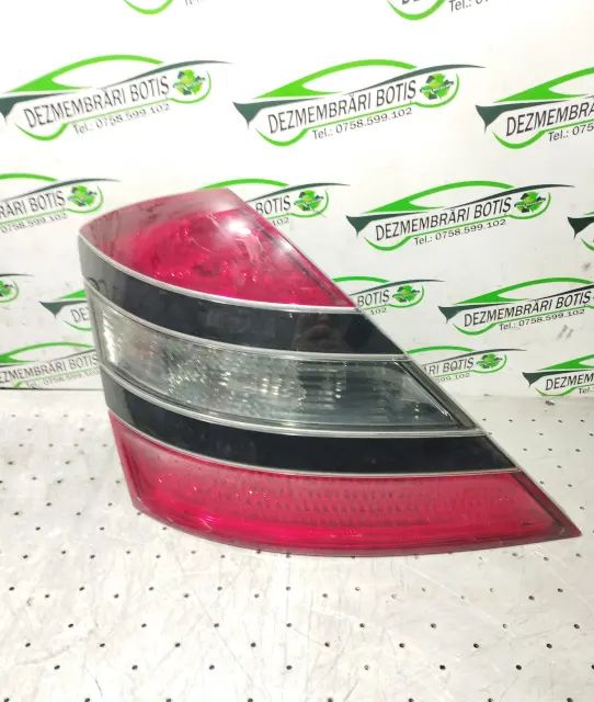 Lampa / Tripla stop stanga pe aripa Mercedes-Benz S-Class 2005