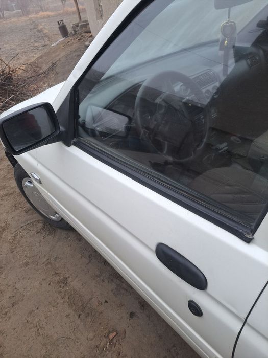 Ford escord narxi 1400$