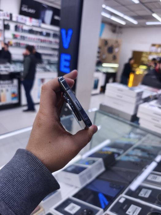 Honor Magic7  12/256 global