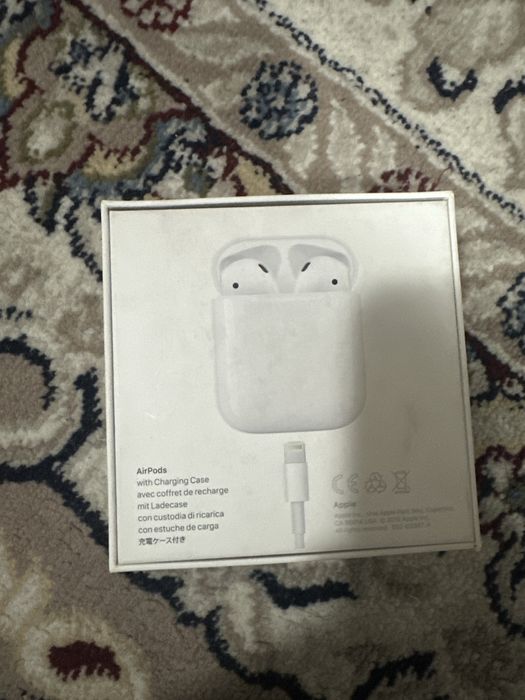 Airpods в хорошом состояние