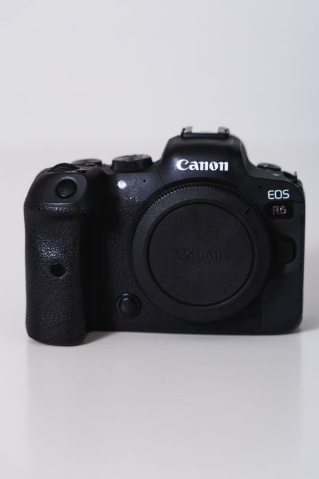 Canon EOS R6 + Canon RF 24-105mm F4-7.1 IS STM