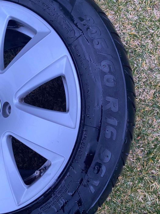 Летни гуми, размер 205/60/16