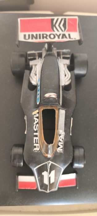 Модел на количка от социализма