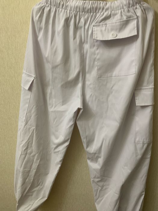 Штаны белые карго