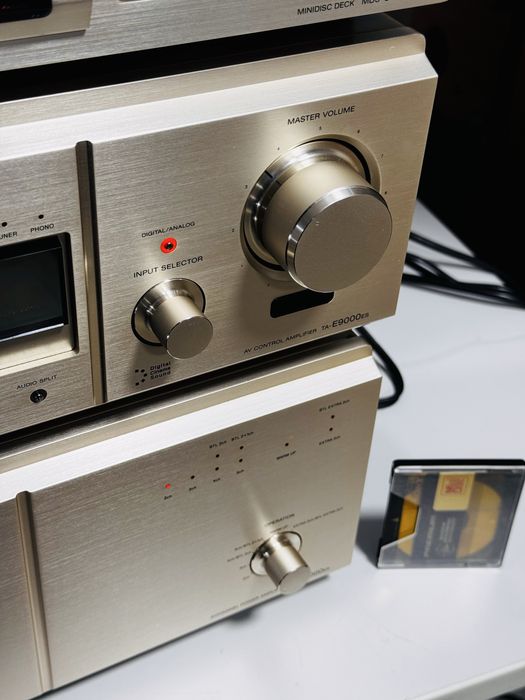 Linie  SONY  gama ES - N9000ES + E9000ES + JA50ES + CDP-X555ES + SA3ES