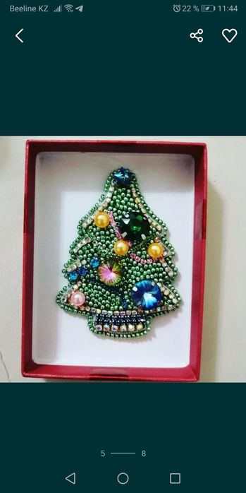 Брошь из бисера, ручная работа