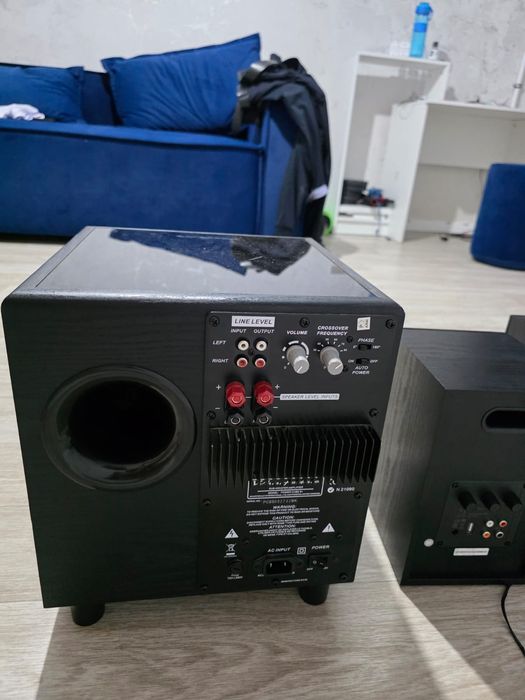 Продам весь сет колонки и сабвуфер