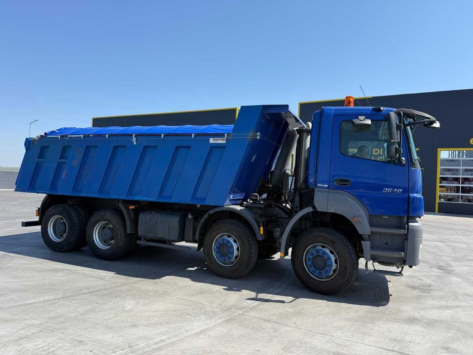 Autoutilitara Mercedes Axor 8x4