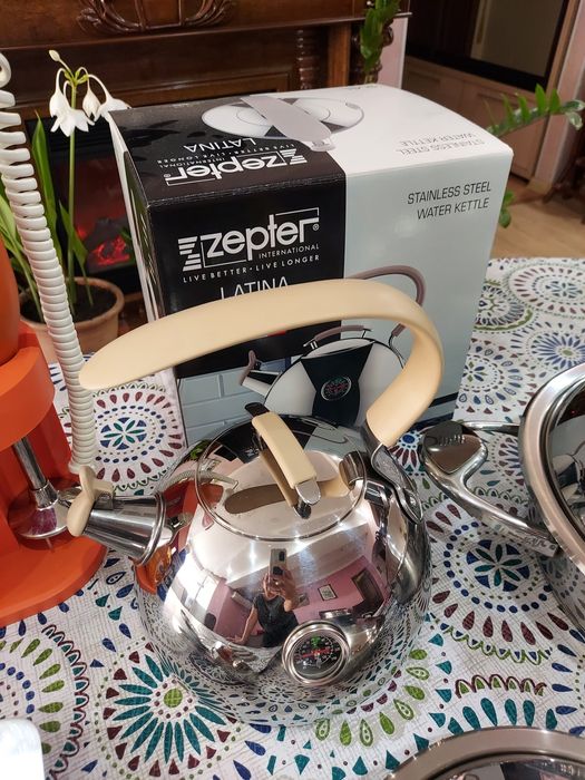 Продам индукционный чайник Zepter