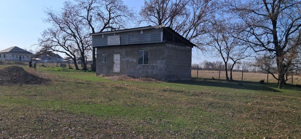 Продам участок вместе с времянкой