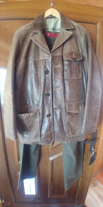 Sacou piele+ pantalon piere cardin si geanta mare voiaj