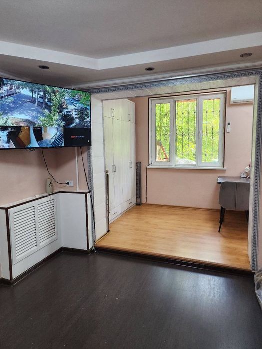 Метро Буюк ипак йули,  Максим Горький