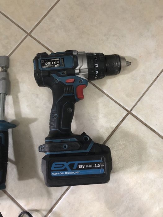 Filetanta cu percuție Erbauer ECDT 18 Li 2