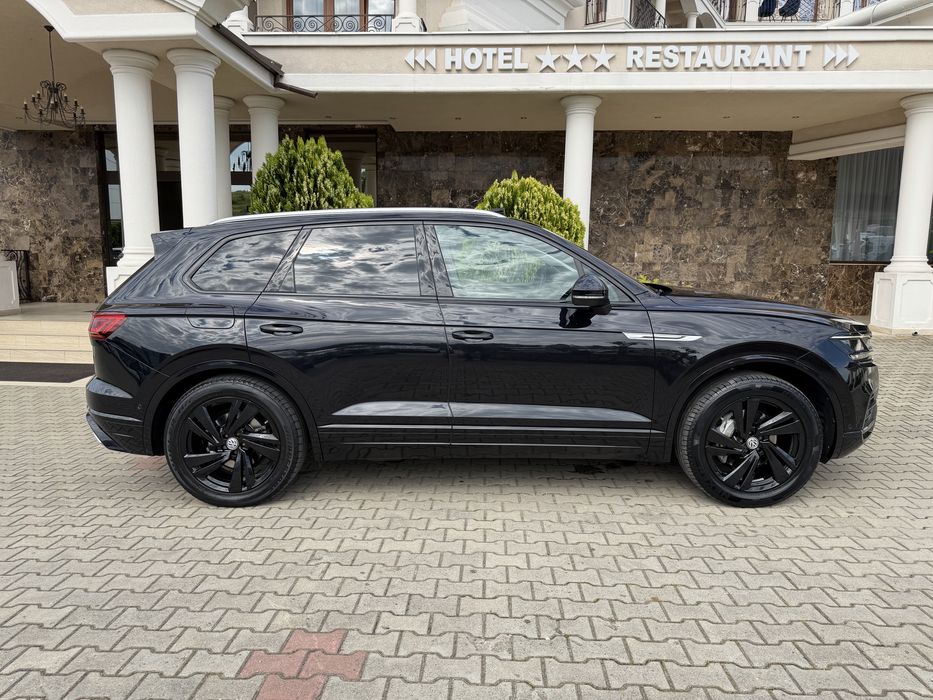 VOLKSWAGEN Touareg 2018 — imagine 4