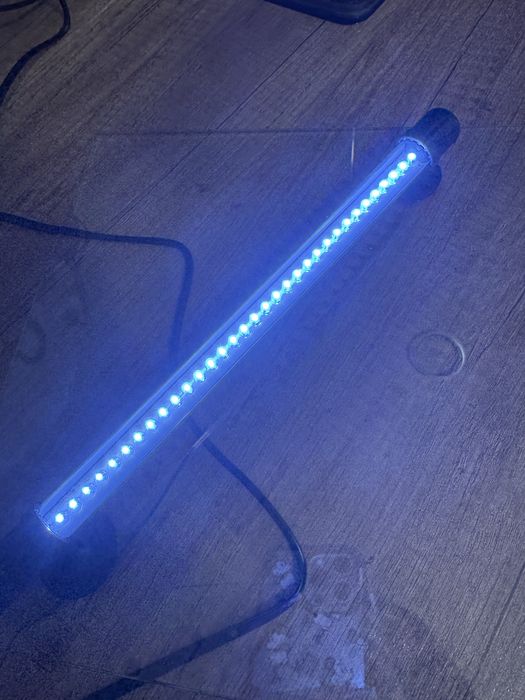 Lampa acvariu LED Boyu, folosita doar 10 zile