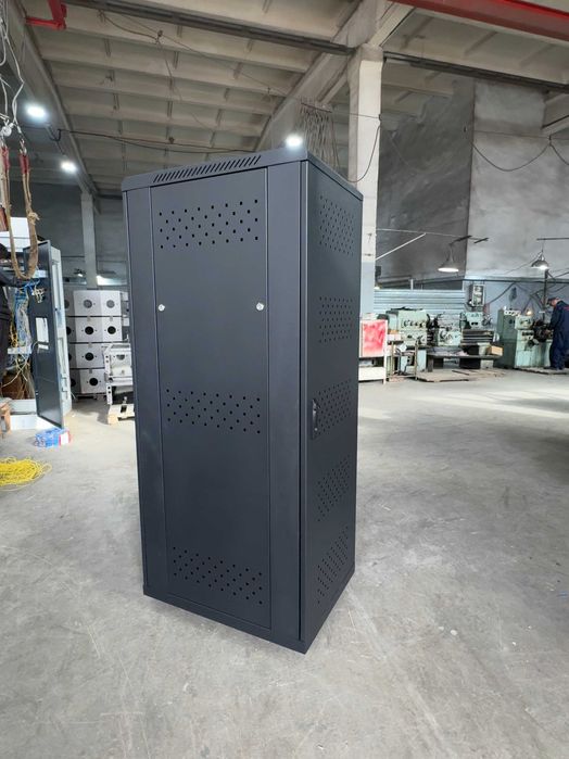 Serverniy shkaf 37U 600х800 Серверный шкаф