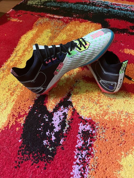 Обувки за футбол(бутонки)clr.elite fg pixel game