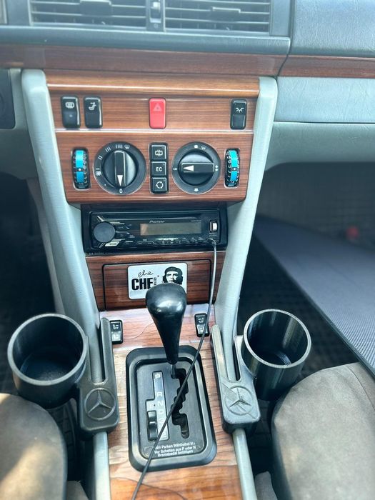 Подстаканник для BMW E 34 Е 32, mercedes w124