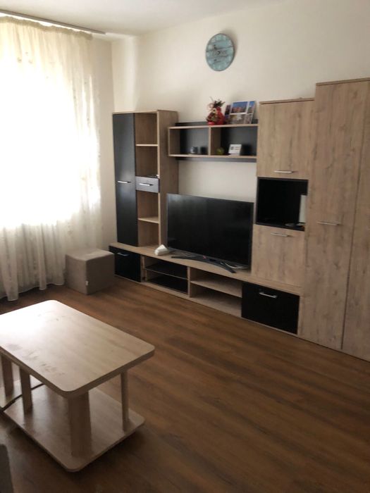 Garsoniera Cetate Mercur