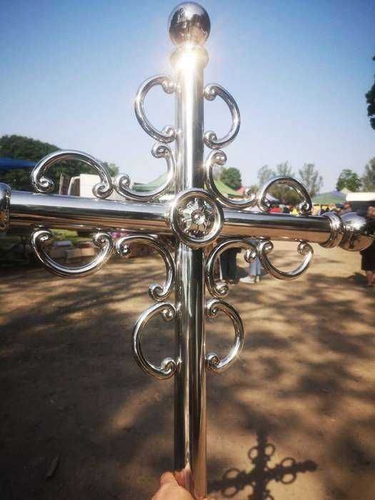 Cruci si garduri din inox pentru cimitir funerarii accesorii