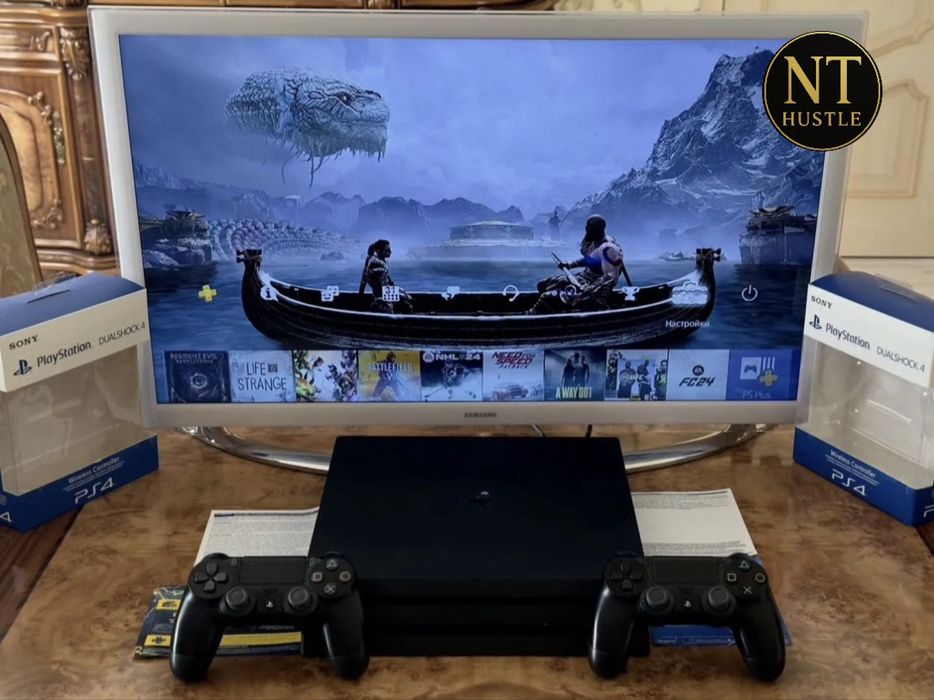 Продам пс4 про 1тб  2 геймпада