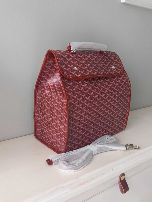 Goyard раница 2 модела