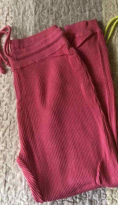 Нови спортни долнища ZARA