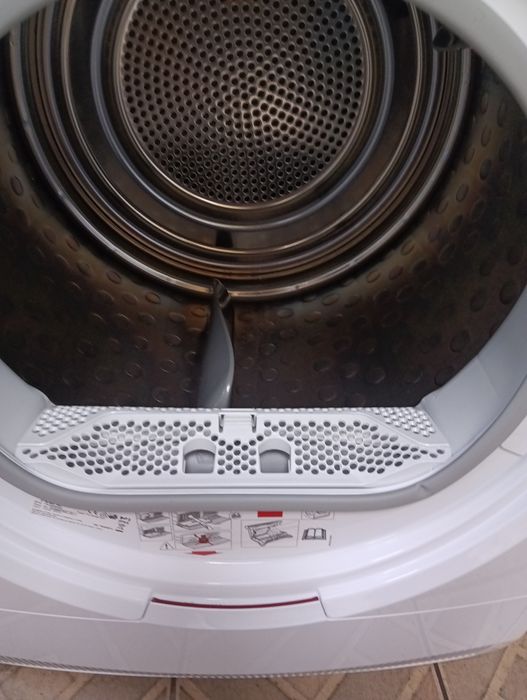 Сушилня с термопомпа Аег Aeg Series 8000 А+++ 8кг 2 години гаранция!