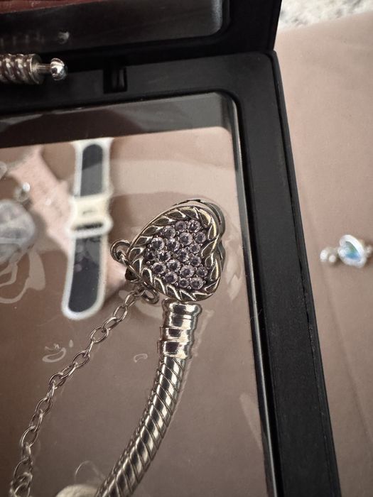 Сребърна гривна на Pandora