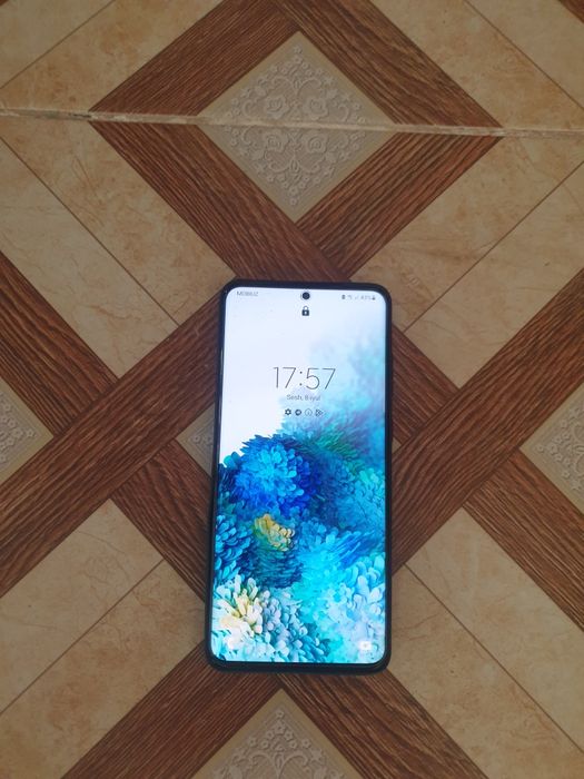 S20+5g sotiladi ..