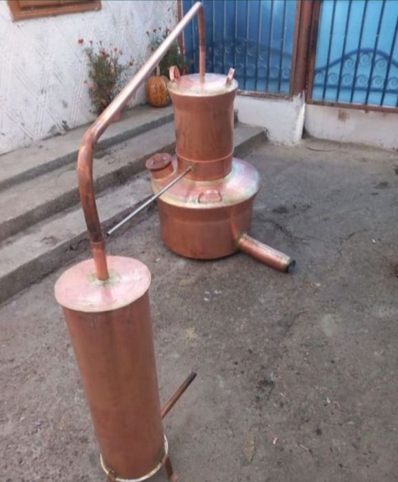 Vand cazane de facut tuica