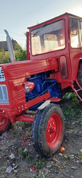 Vând tractor u 650 m