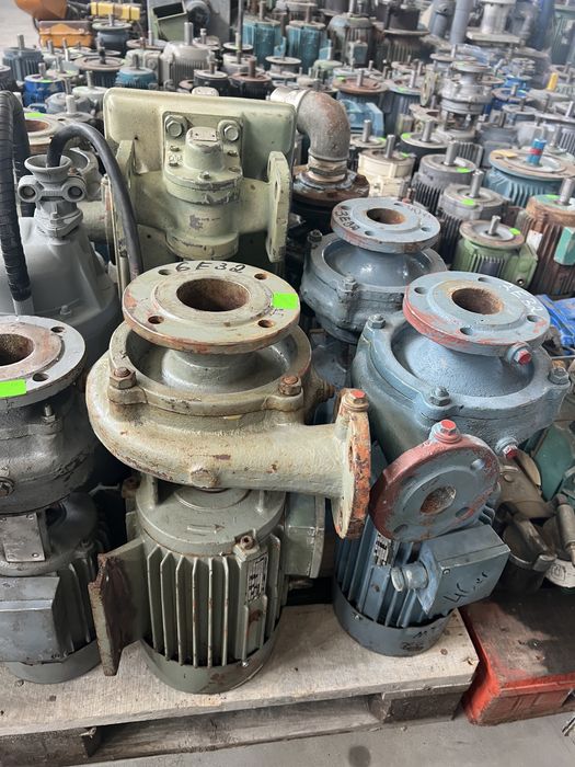 Българска водна помпа 6Е32